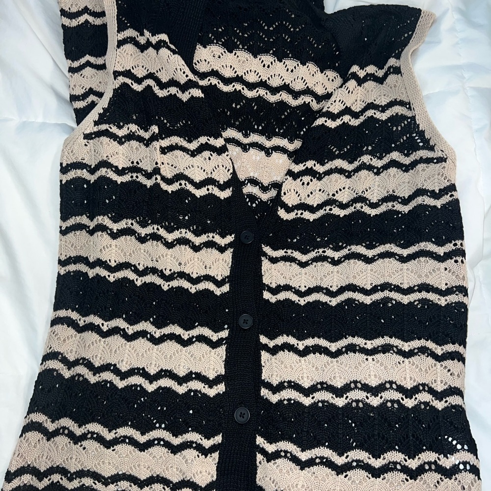 Black and Cream Women's Sweater Vest& Pants